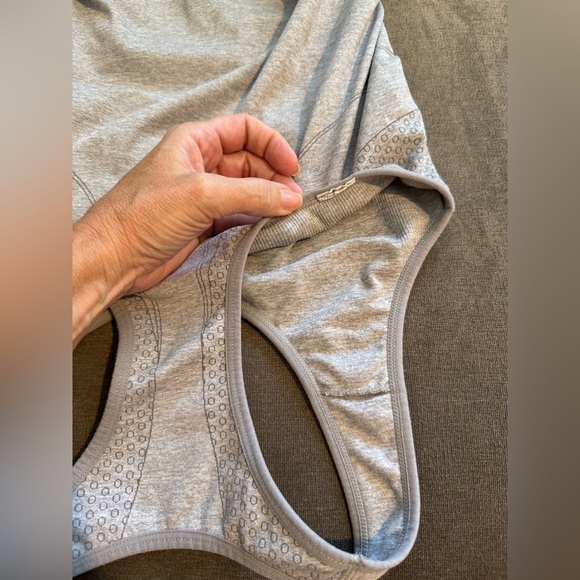 Forever 21 Gray Tank Top Workout shirt Size Medium - Picture 6 of 8